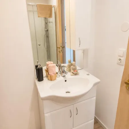 Apartment Eniko *
